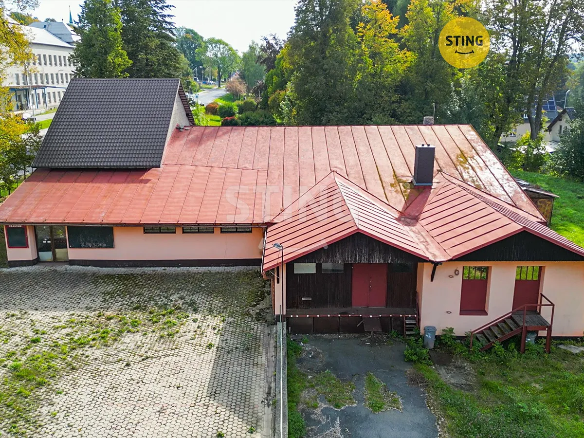 Prodej obchodního prostoru 450 m²